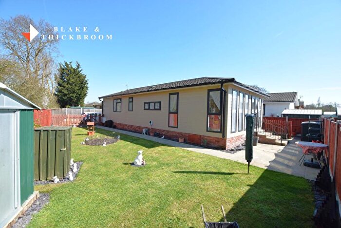 3 Bedroom Park Home For Sale In Oakleigh Park, Clacton Road, Weeley, CO16