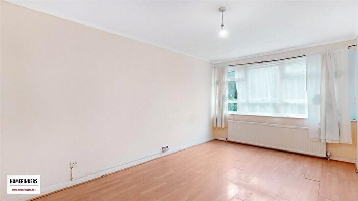 2 Bedroom Apartment For Sale In Carnarvon Road, Stratford, E15
