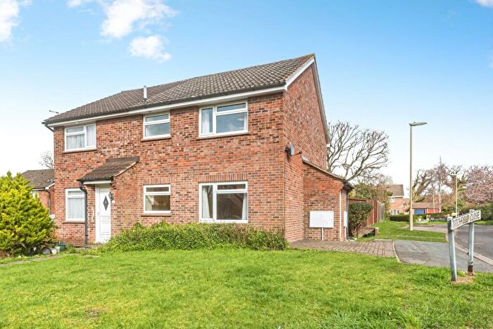 1 Bedroom End Of Terrace House For Sale In Titchfield Close, Tadley, Hampshire, RG26