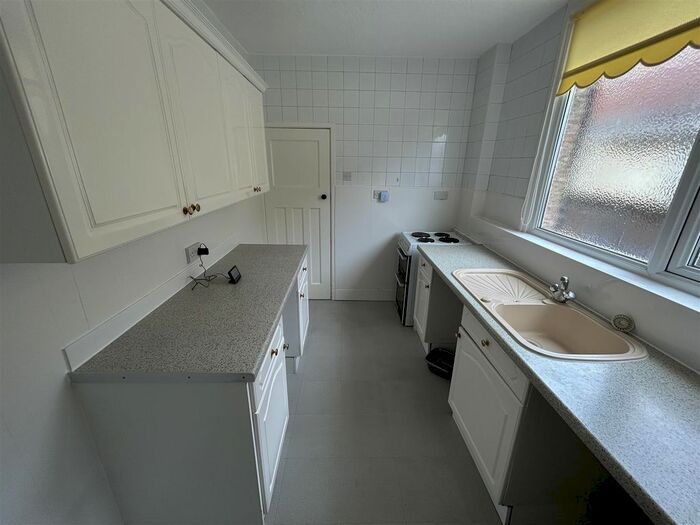 2 Bedroom Detached Bungalow To Rent In Flowers Way, Jaywick, Clacton-On-Sea, CO15