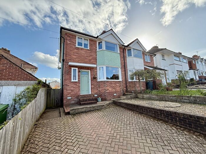 3 Bedroom Semi Detached House For Sale In Isleworth Road, St.Thomas, EX4