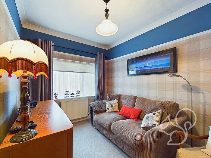 4 Bedroom Detached House For Sale In Straight Road, Colchester, CO3