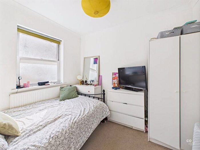 4 Bedroom Property To Rent In Farm Road, Hove, BN3