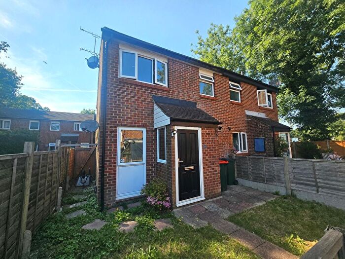 1 Bedroom End Of Terrace House To Rent In Kenilworth Close, Crawley, West Sussex., RH11