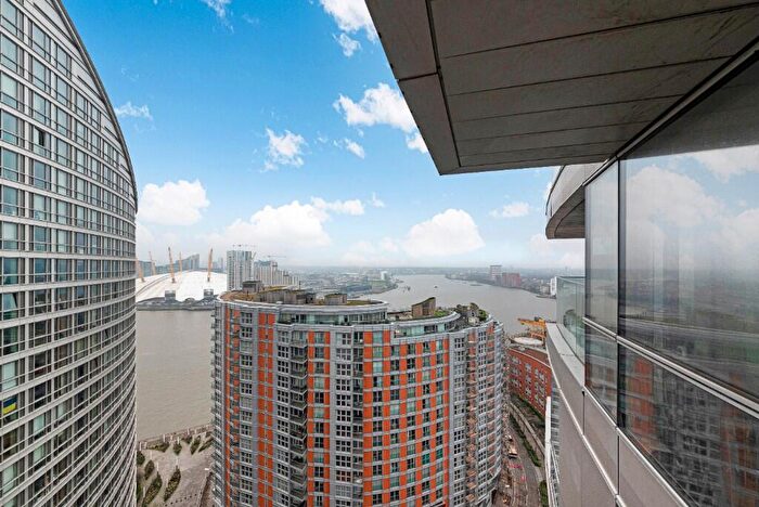 2 Bedroom Apartment For Sale In Charrington Tower, Biscayne Avenue, London, E14