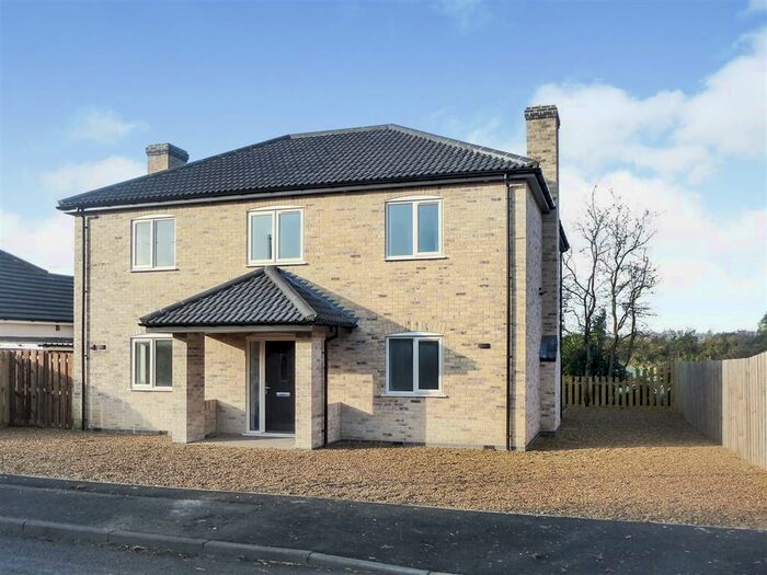4 Bedroom Detached House To Rent In Friday Bridge Road, Elm, Wisbech, PE14