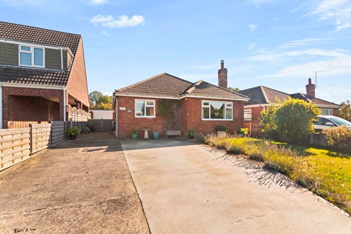 3 Bedroom Bungalow For Sale In St. Barnabas Road, Barnetby, Lincolnshire, DN38