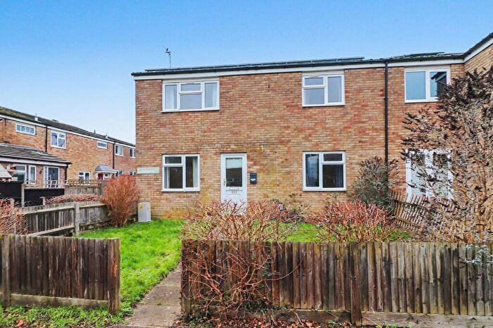 4 Bedroom End Of Terrace House For Sale In Canterbury Way, Stevenage, Hertfordshire, SG1