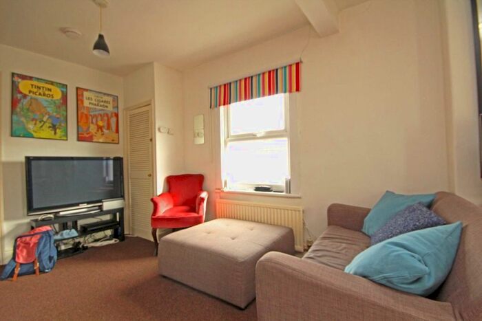 Studio To Rent In Sheen Road, Richmond, TW9