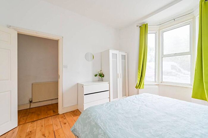 6 Bedroom Terraced House To Rent In Portree Street, Tower Hamlets, London, E14