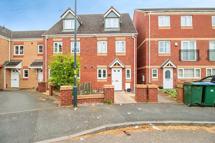 3 Bedroom End Terrace House For Sale In Signet Square, Coventry, CV2