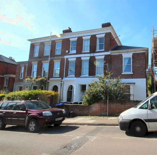 2 Bedroom End Of Terrace House To Rent In Salisbury - Wyndham Road, SP1