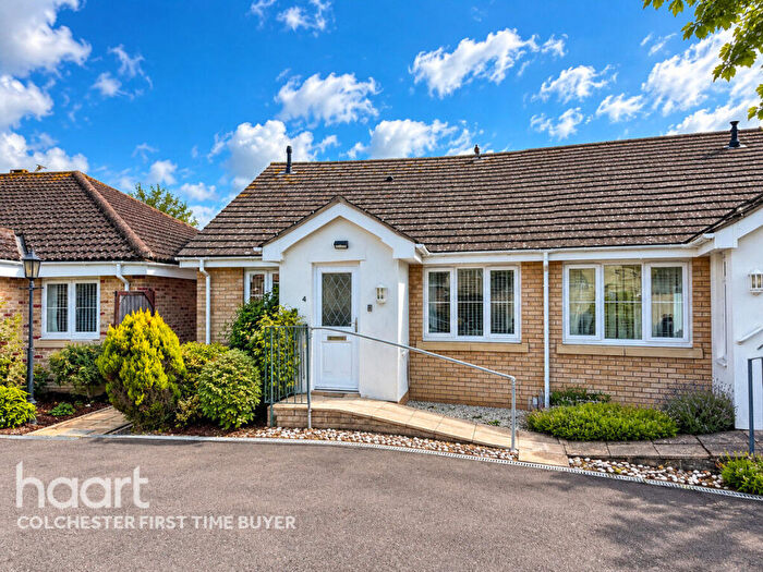 2 Bedroom Bungalow For Sale In Mersea Road, Colchester, CO2