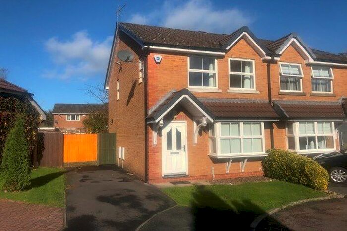 3 Bedroom Property To Rent In Whittle Park, Chorley, PR6