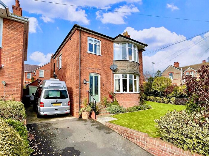 3 Bedroom Detached House For Sale In Icen Road, Weymouth, DT3