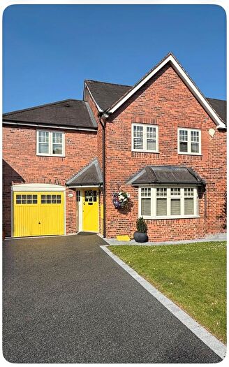 4 Bedroom Semi Detached House For Sale In Sunderton Road, Birmingham, B14