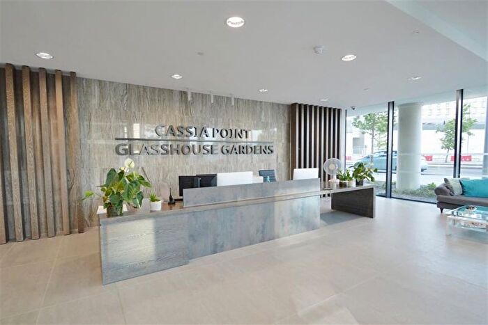 1 Bedroom Flat For Sale In Cassia Point, Glasshouse Gardens, Stratford, London, E20