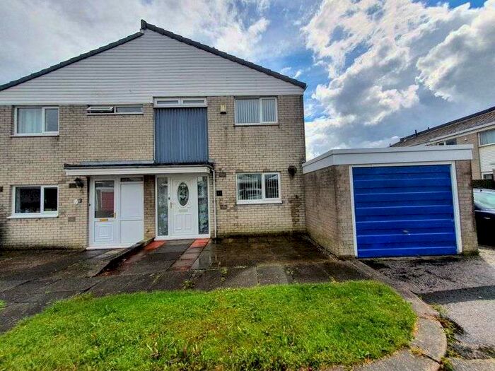 Houses for sale & to rent in CA2 7QL, Beck Road, Belle Vue Carlisle