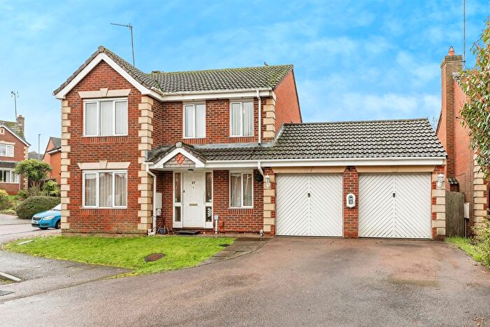 4 Bedroom Detached House For Sale In Ashton Grove, Wellingborough, NN8