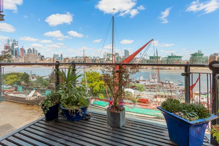 2 Bedroom Flat To Rent In Bermondsey Wall West, London, SE16