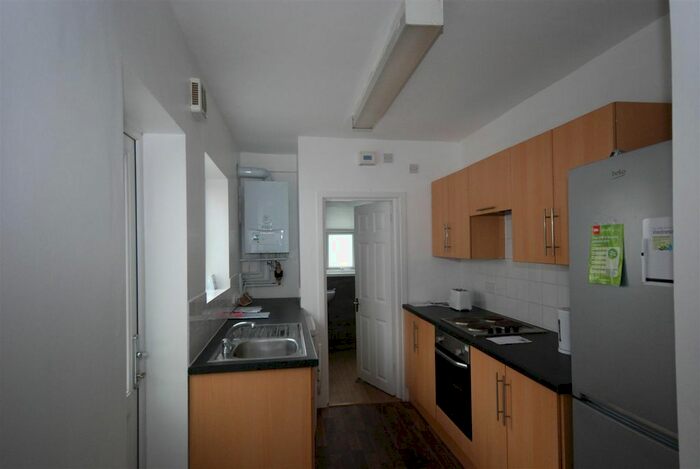 5 Bedroom Terraced House To Rent In Telephone Road, Southsea, Portsmouth, PO4