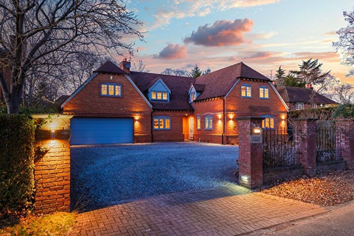 5 Bedroom Detached House For Sale In Mustard Lane, Sonning, RG4