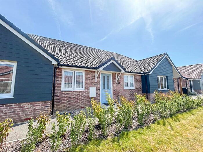 2 Bedroom Terraced Bungalow For Sale In Park Gate Corner, Little Clacton, Essex, CO16