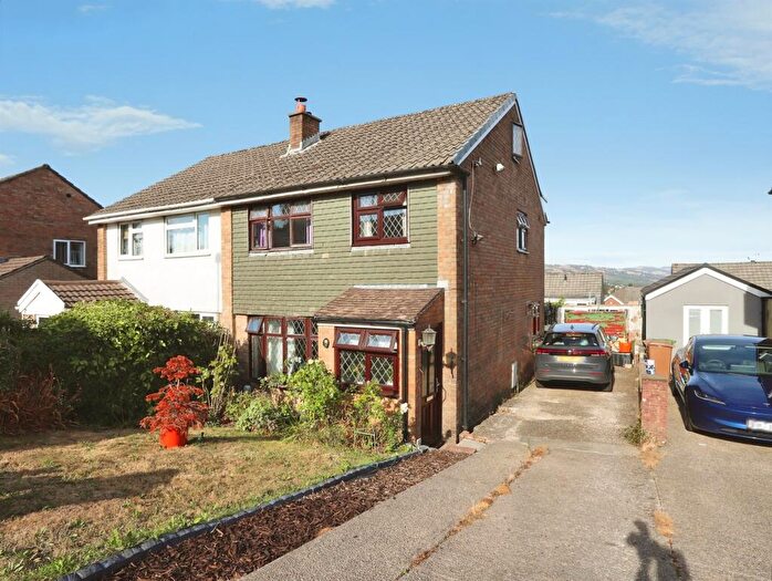 3 Bedroom Semi-Detached House For Sale In Caerleon Court, Caerphilly, CF83