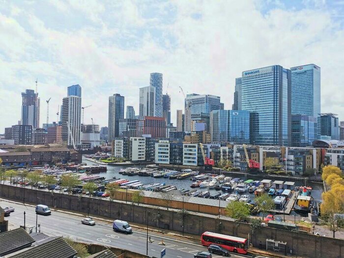 1 Bedroom Apartment To Rent In Streamlight Tower, London, E14