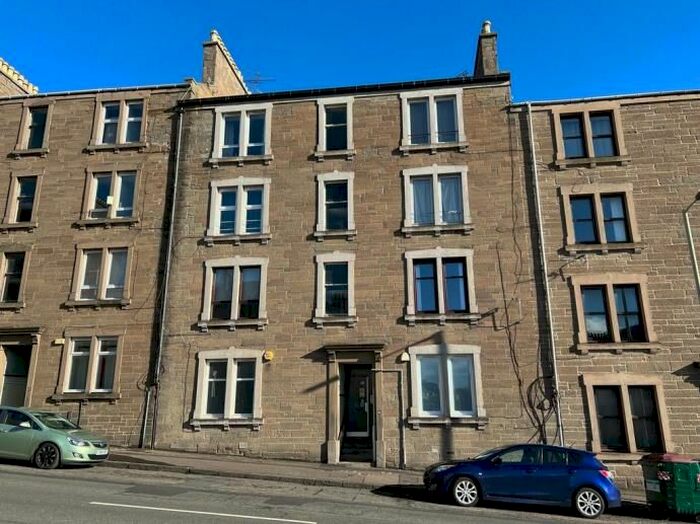 1 Bedroom Flat To Rent In /R, Provost Road, Dundee, DD3