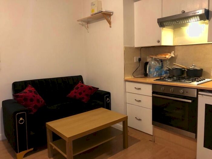 1 Bedroom Flat To Rent In Stanway Street, London, N1