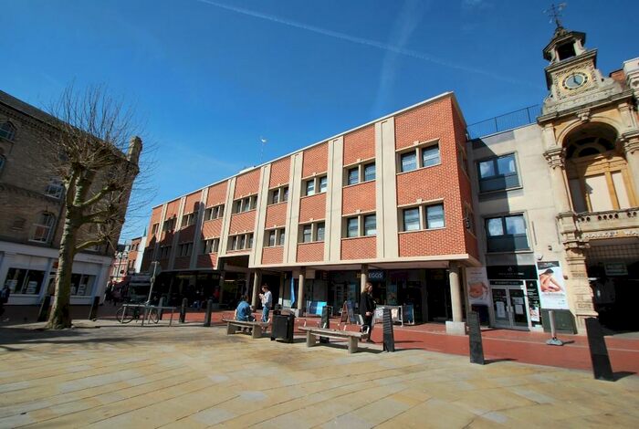 Studio To Rent In Market Place, Reading, Berkshire, RG1