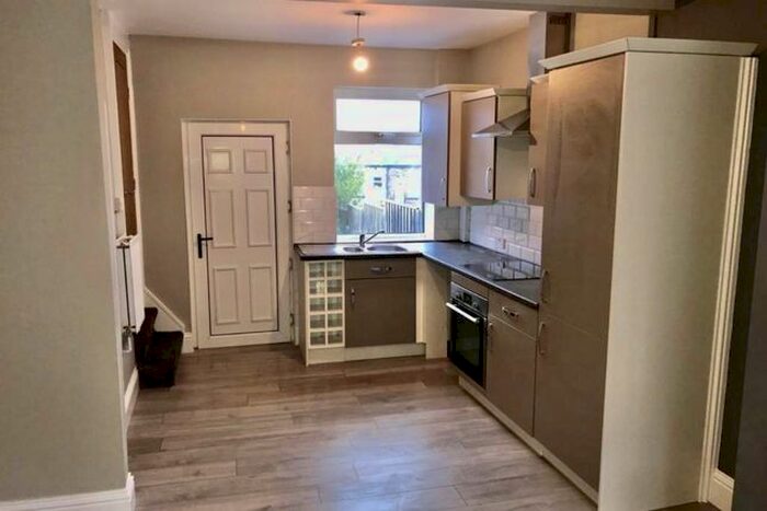 2 Bedroom Property To Rent In Bridge Street, Barnsley, South Yorkshire, S71