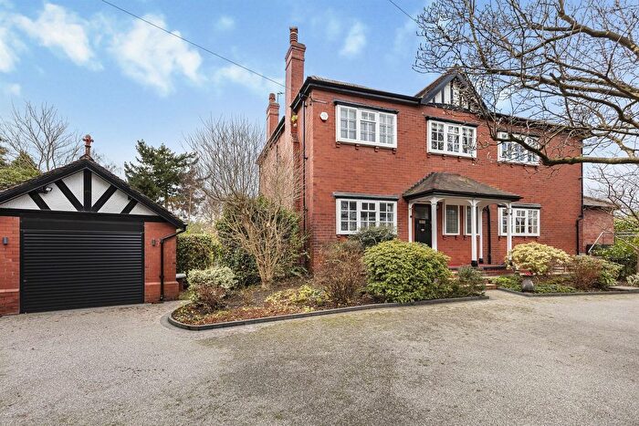 5 Bedroom Detached House To Rent In Hargate Drive, Hale, WA15