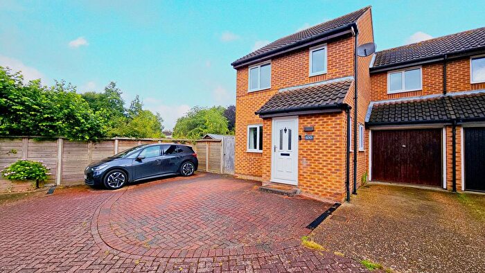 4 Bedroom Semi Detached House For Sale In Honeybourne, Bishop's Stortford, Hertfordshire, CM23