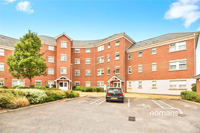 2 Bedroom Flat To Rent In Crispin Way, Uxbridge, UB8