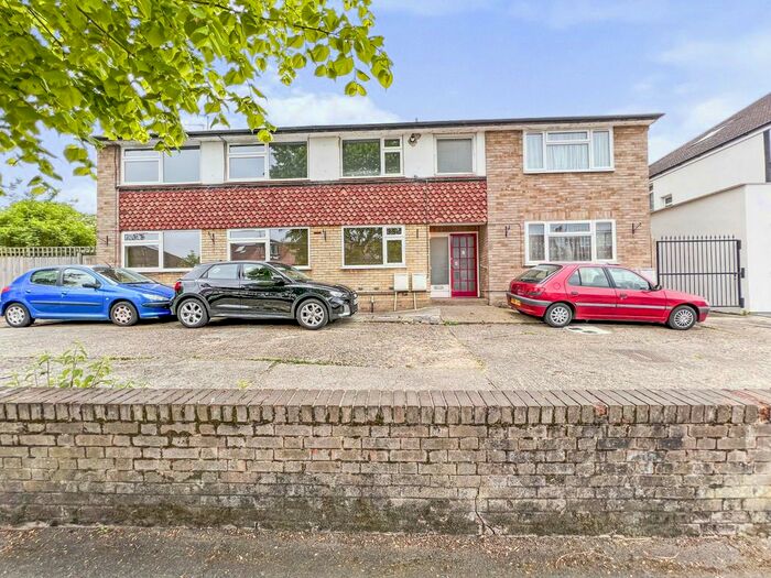 1 Bedroom Flat To Rent In Carlton Avenue, Harrow, HA3