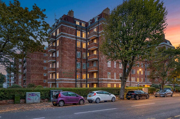 2 Bedroom Flat For Sale In New Church Road, Hove, BN3