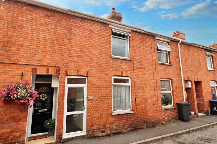 2 Bedroom Terraced House For Sale In Riverside, Wilton, SP2