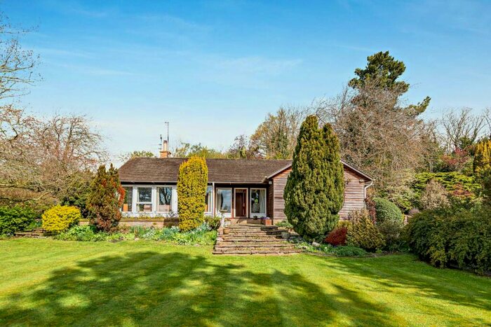 3 Bedroom Bungalow For Sale In Croydon Hill, Croydon, Royston, Hertfordshire, SG8