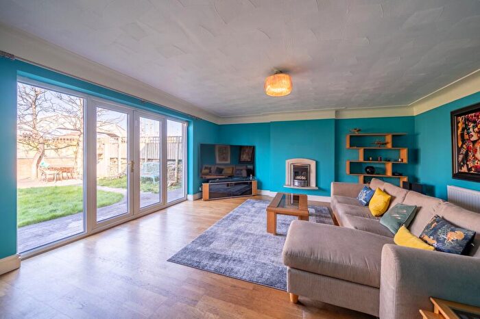 4 Bedroom Detached House For Sale In Halltine Close, Blundellsands, L23