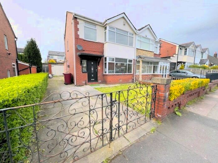 3 Bedroom Semi-Detached House To Rent In Ashworth Lane, Sharples, Bolton, BL1