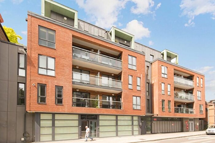 1 Bedroom Flat To Rent In St. Pancras Way, King's Cross, London, NW1