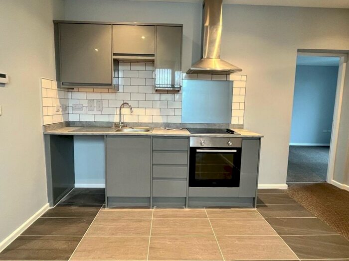 1 Bedroom Flat To Rent In Flat Railway Tavern, Station Road, Langley Mill, NG16