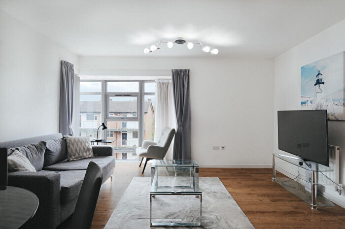 1 Bedroom Flat To Rent In Broughton Place, Salford, Manchester, M7