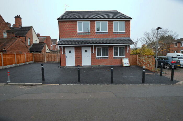 2 Bedroom Flat To Rent In Newtown Road, Bedworth, CV12