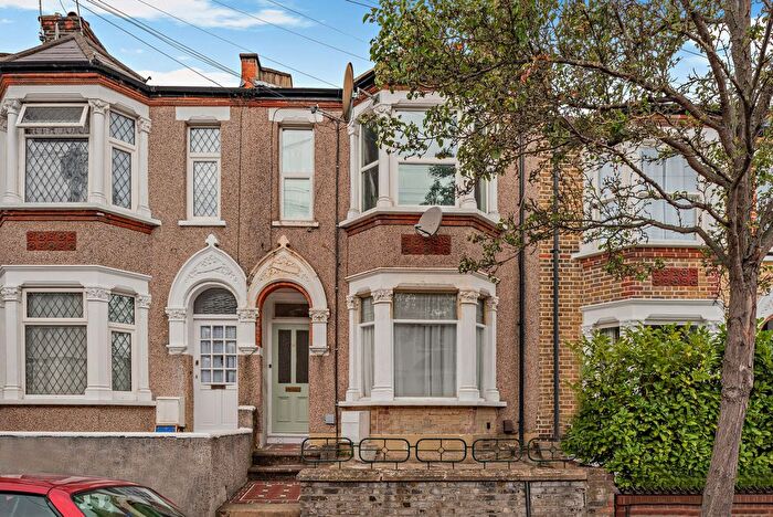 1 Bedroom Flat For Sale In Chancelot Road, London, SE2