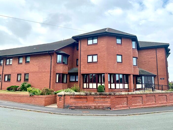 2 Bedroom Flat For Sale In Alderley Road, Wirral, Merseyside, CH47