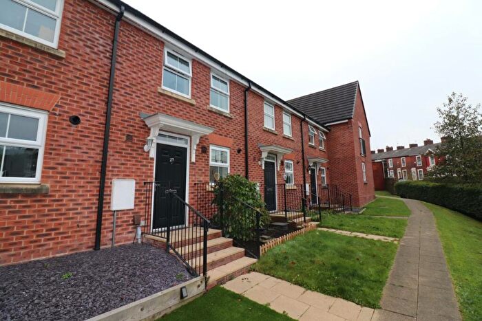 2 Bedroom Town House To Rent In Andrews Walk, Blackburn, BB2
