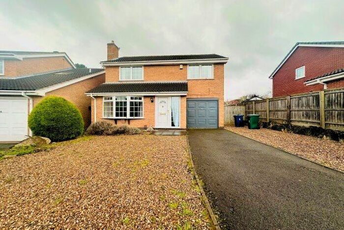 4 Bedroom Property To Rent In Hollinwell Court, Nottingham, NG12